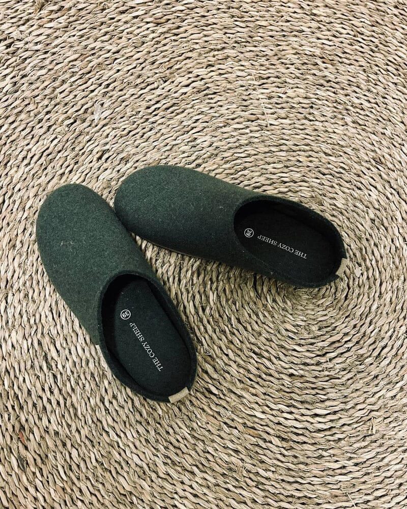 The Cozy Sheep Tøffel med gummisål – The Forrest Green