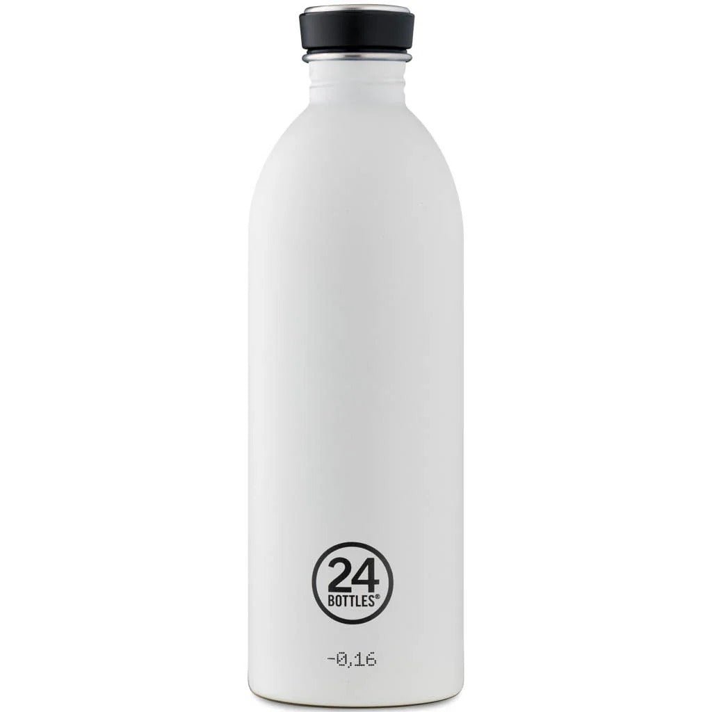 24Bottles Urban Drikkeflaske 1000 ml Ice White i rustfritt stål, sett forfra mot hvit bakgrunn