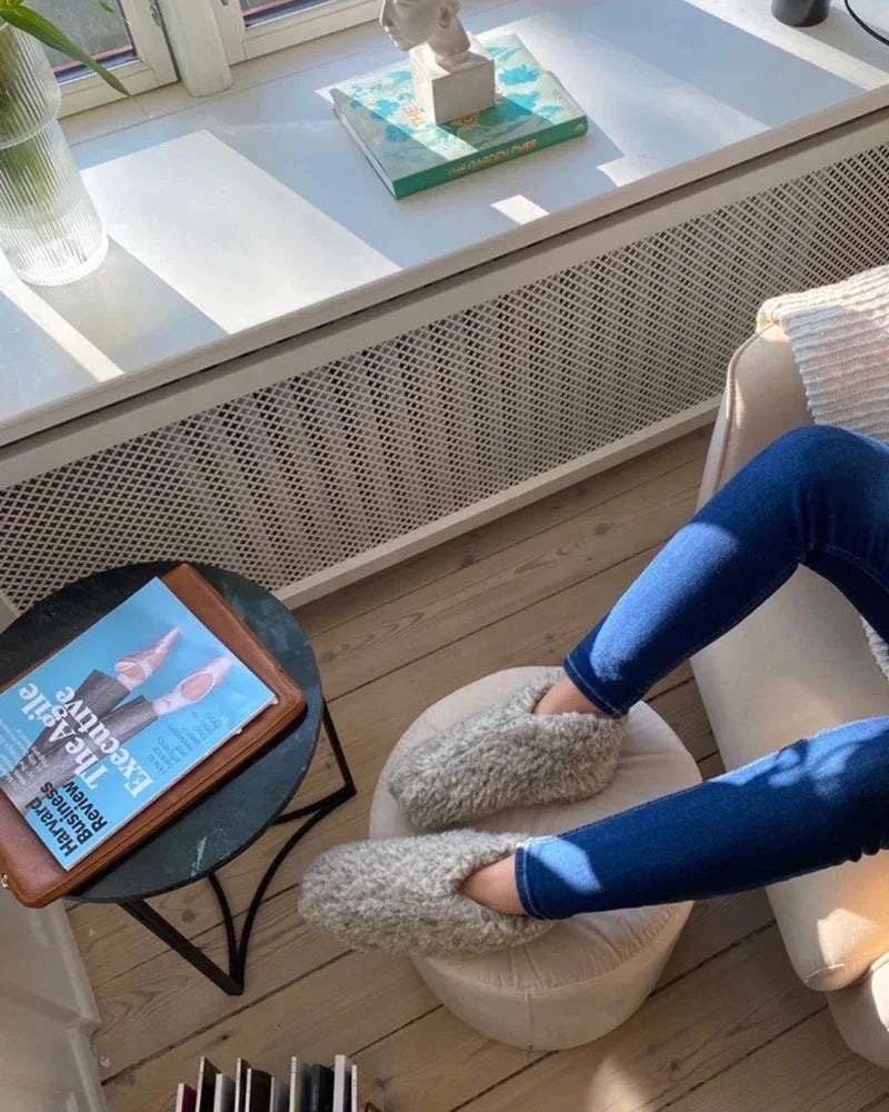 The Cozy Sheep Uldhjemmesko – Lysegrå (Lav model)