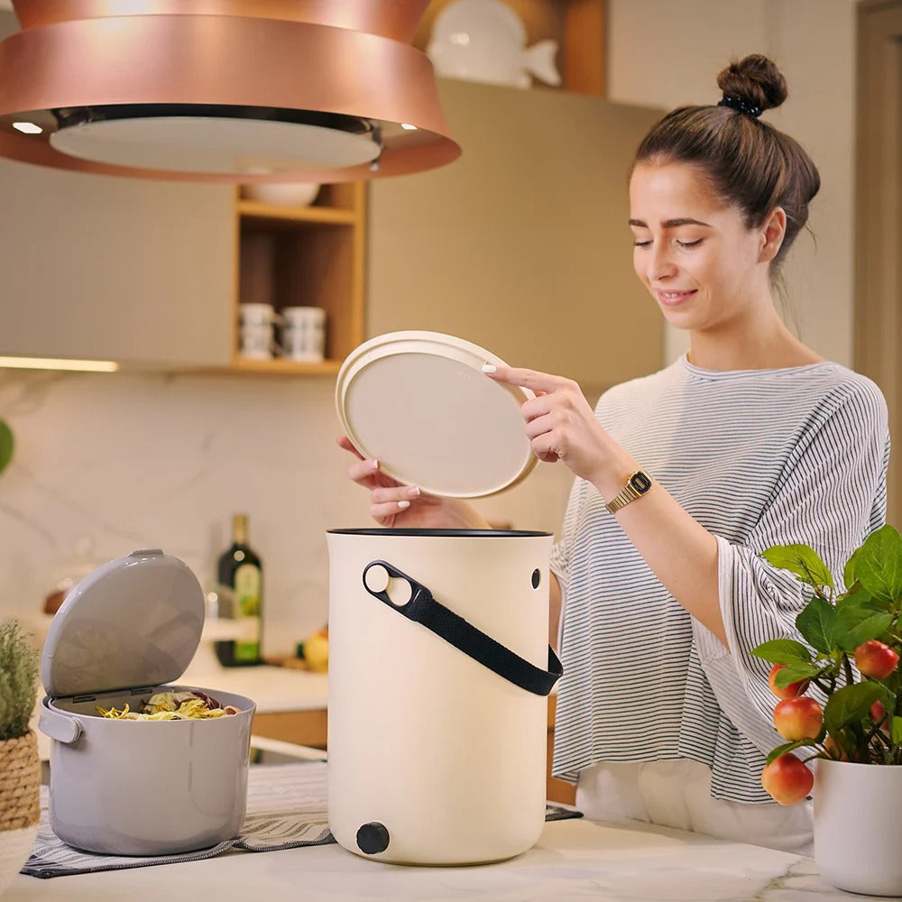 Bokashi Kompostbøtte 2.0 inkl. 1 kg strø - Hvit Bokashi