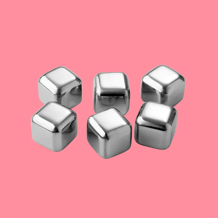 Pulito gjenbrukbare isterninger i rustfritt stål (6 stk), ideelle for å kjøle ned drikke uten å vanne den ut.