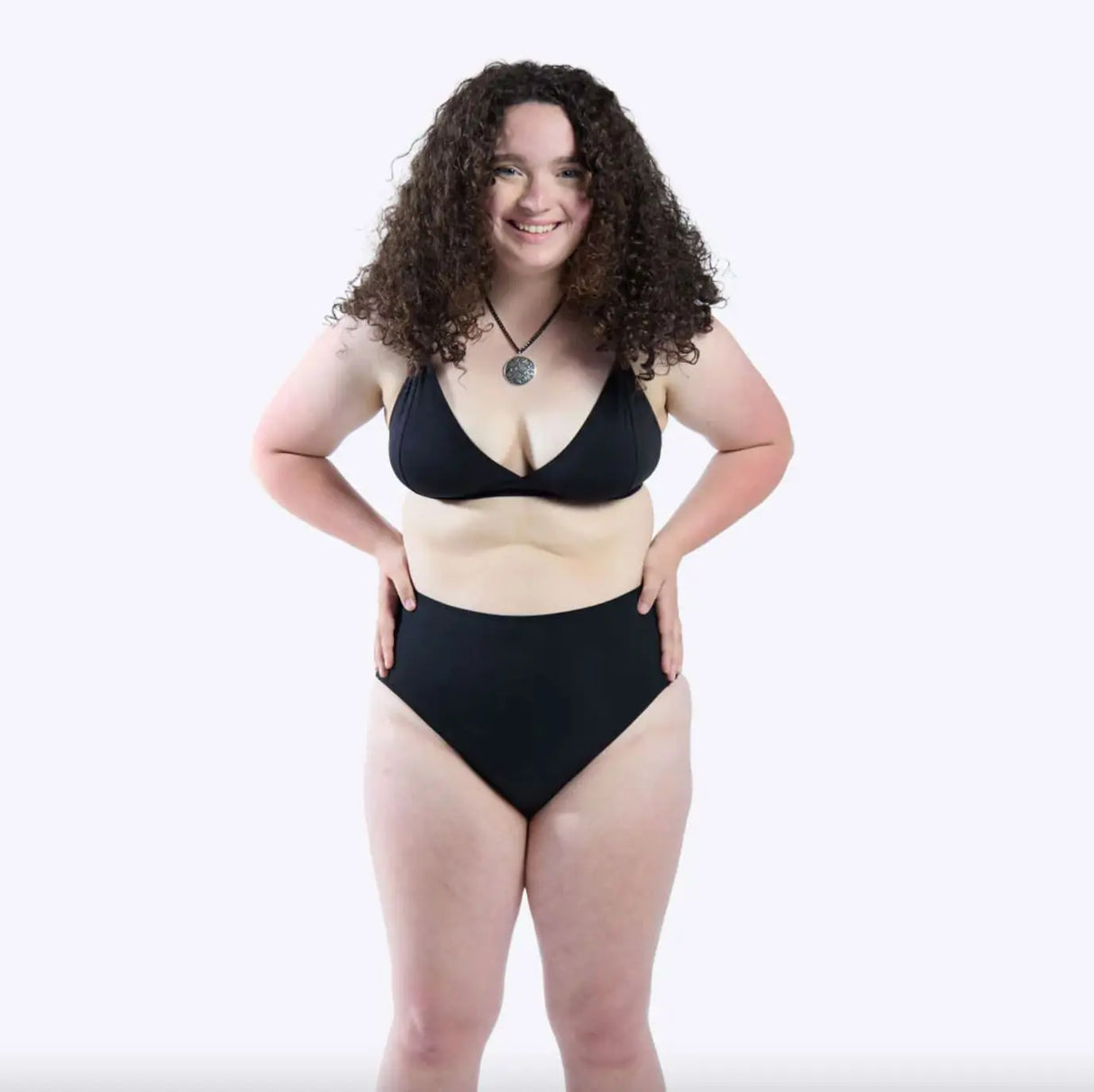 WUKA Bikini Swim Menstruationstrusse - High Waist - Sort - Suztain.no