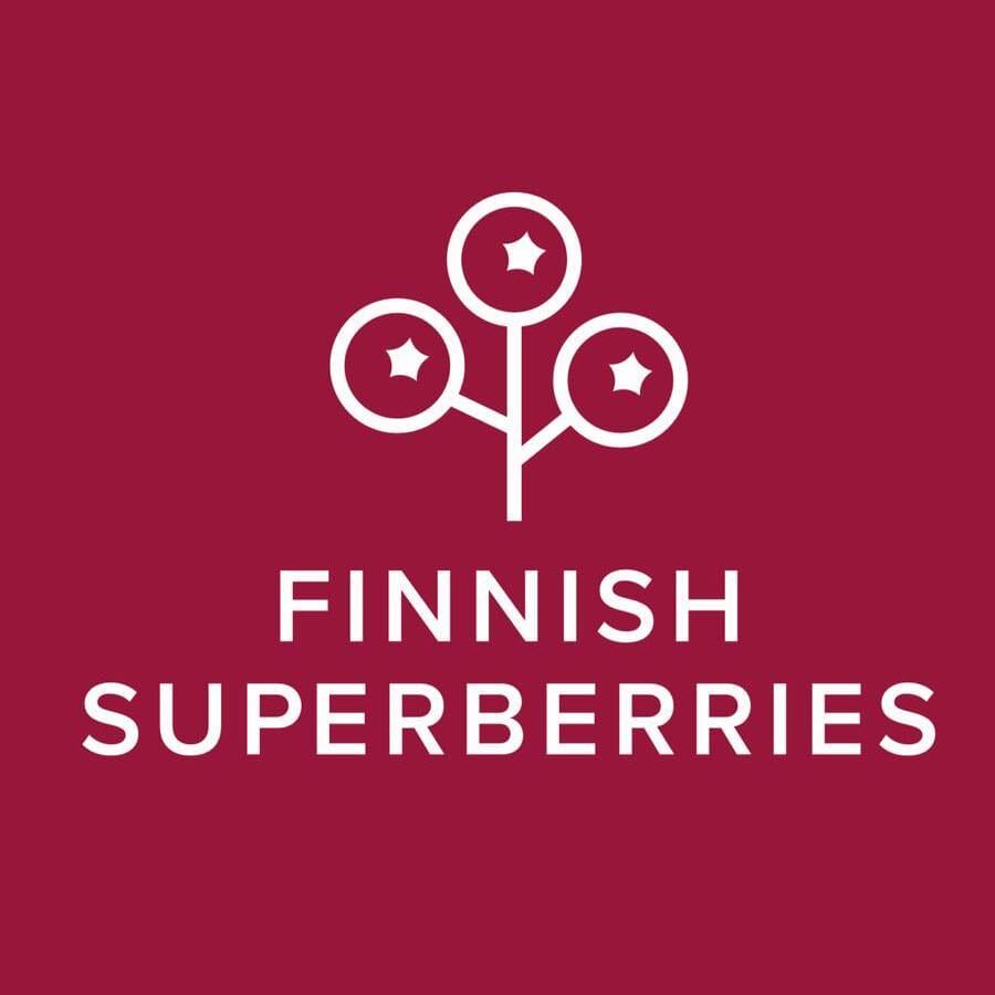 Finnish Superberries logo i hvit farge med stilisert bærmotiv på mørkerød bakgrunn