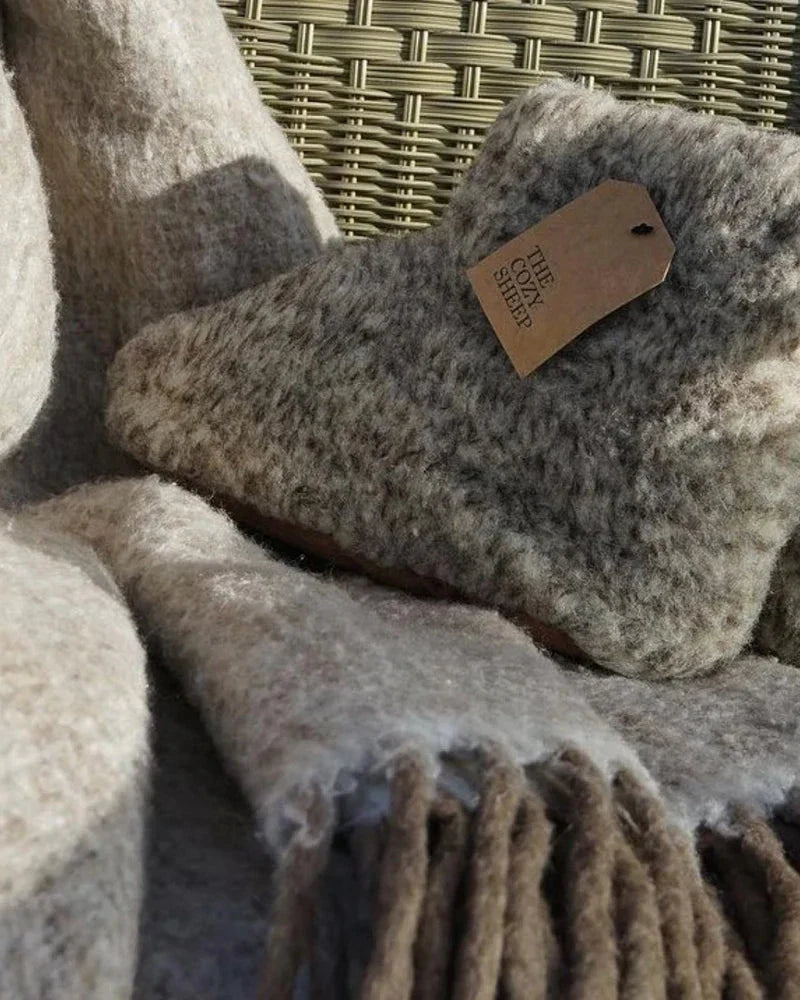 The Cozy Sheep Uldhjemmesko – Lysegrå (Høj model)