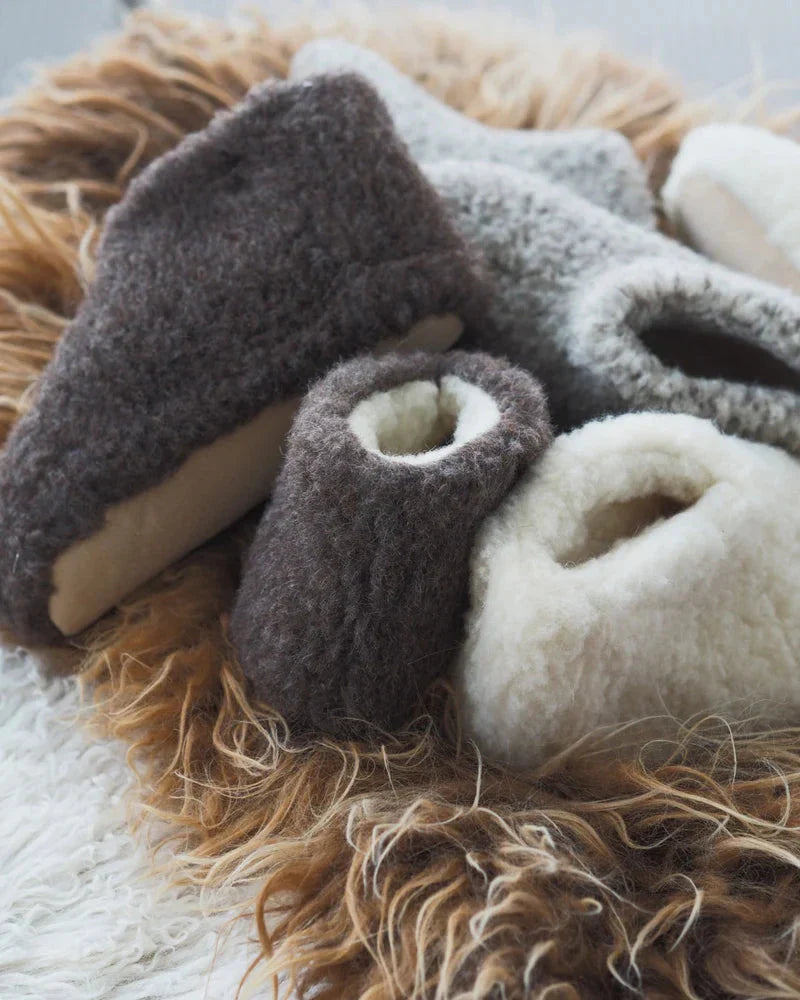 The Cozy Sheep Uldhjemmesko – Mørkegrå (Høj model)