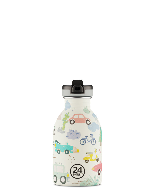 24Bottles Urban Drikkeflaske Barn 250 ml - Adventure Friends med praktisk og enkel drikketut, sett forfra Suztain.no