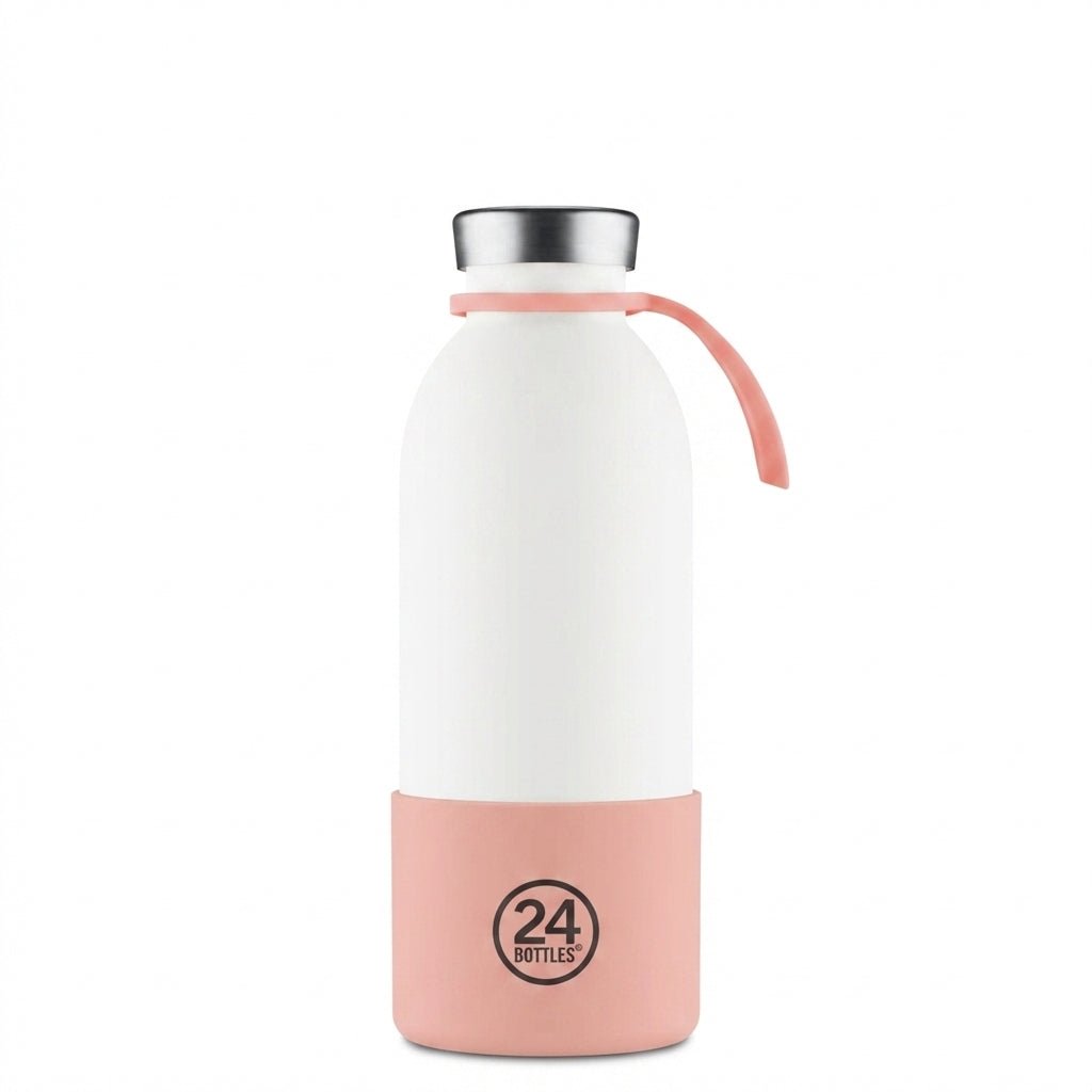 24Bottles bunnbeskyttelse, small, lyserosa i silikon, sett forfra med 24Bottles-logoen på en flaske