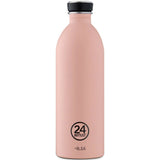 24Bottles Urban Drikkeflaske 1000 ml Dusty Pink i rustfritt stål, sett forfra med logo nederst