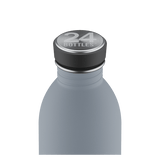 24Bottles Urban drikkeflaske 500 ml Formal Grey i rustfritt stål, nærbilde av flaskehals og kork