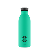 24Bottles Urban drikkeflaske 500 ml i Mint rustfritt stål, sett fra siden med logoen synlig