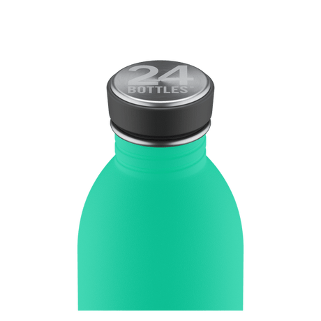 24Bottles Urban drikkeflaske 500 ml i Mint rustfritt stål, nærbilde av flasketoppen med logo