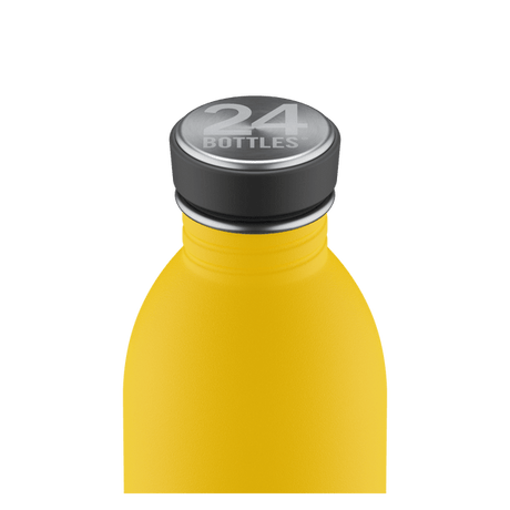 24Bottles Urban drikkeflaske 500 ml i Taxi Yellow med metallkork, nærbilde av flaskens topp