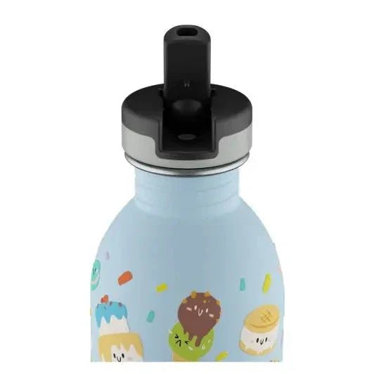 24Bottles Urban Drikkeflaske Barn 250 ml Sweet Friends i rustfritt stål med svart tut, nærbilde av flaskehalsen