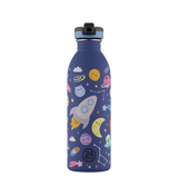 24Bottles Urban Drikkeflaske Barn 500 ml Space Friends i rustfritt stål, sett fra siden med motiv av raketter og planeter