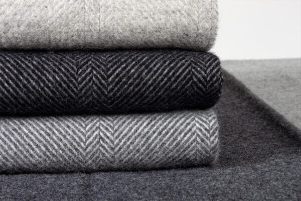 Arctic Ullpledd Herringbone 130x200 cm - Light Grey