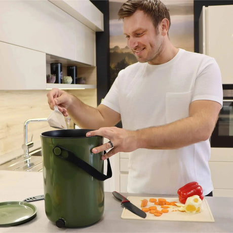 Bokashi 2.0 Startpakke med 2 bøtter og 1 kg Bokashistrø - Khaki Bokashi