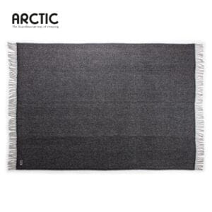 Arctic Ullpledd Herringbone 130x200 cm - Black