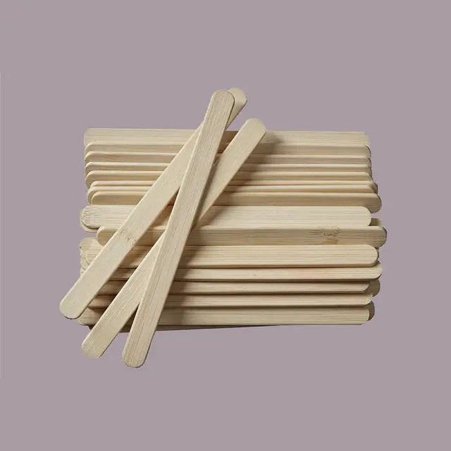 Pulito Ispinner i bambus (24 stk), 115 x 10 mm, et bærekraftig alternativ for hjemmelagde is, fri for BPA og tåler oppvaskmaskin. Suztain.no