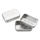Balade en Provence Reisetui Såpeholder 10x7x3,6cm Sølv i aluminium, åpen med dreneringsrist