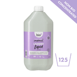 Bio-D flytende vaskemiddel 5L med lavendelduft i grå plastkanne med lilla etikett