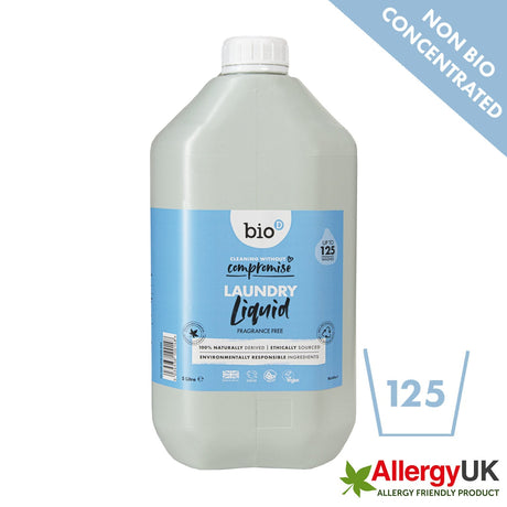 Bio-D Flytende vaskemiddel uparfymert 5 liter i plastflaske, med AllergyUK-logo og blått banner