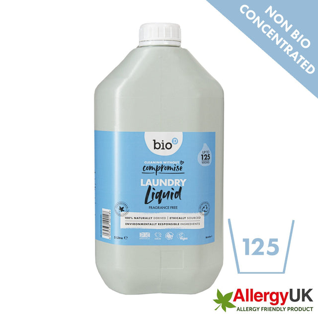 Bio-D Flytende vaskemiddel uparfymert 5 liter i plastflaske, med AllergyUK-logo og blått banner Suztain.no