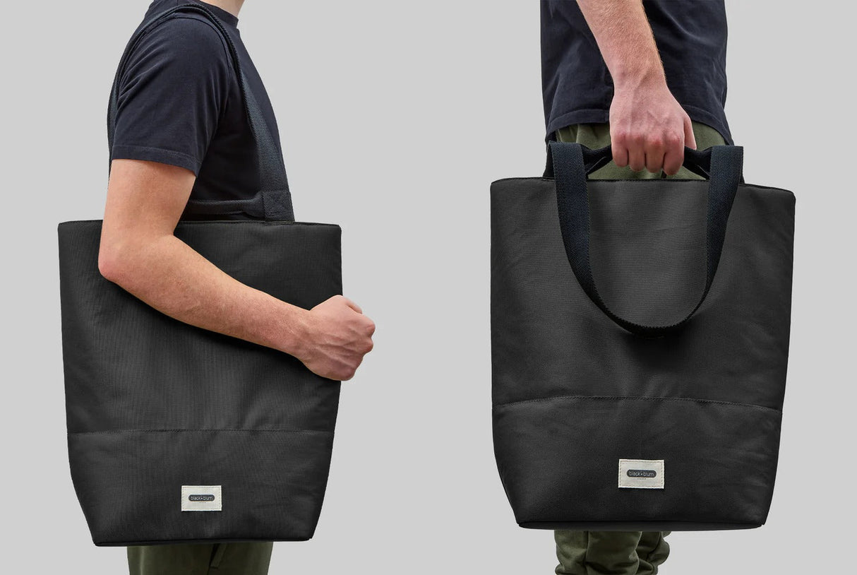 Black+Blum isolert handlenett Slate i polyester, vist i to varianter side ved side
