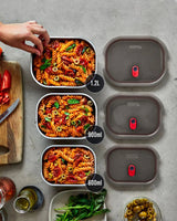 Black+Blum Matboks 600ml, 900ml og 1200ml i rustfritt stål, fylt med mat, sett ovenfra