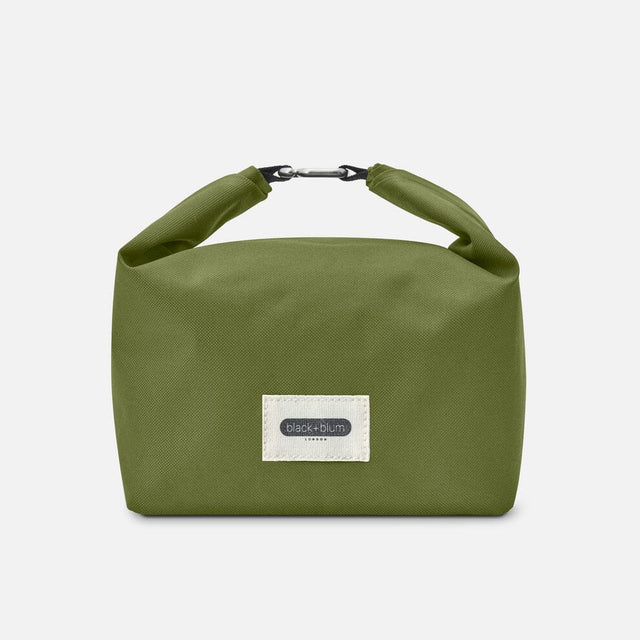 Black+Blum Matpose 6,7L Moss i resirkulert PET sett forfra med logo på midten Suztain.no