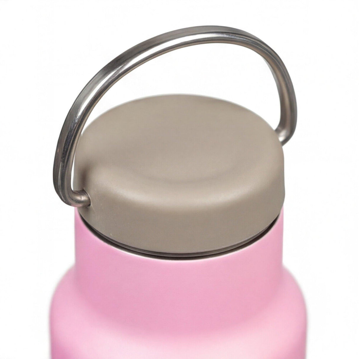 Klean Kanteen Isoleret Classic 355 ml Lotus i rustfritt stål, nærbilde av flaskehals og lokk med hank