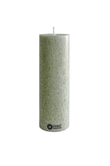Kunstindustrien kubbelys 18 cm Moss Green i olivenvoks, sett forfra med merkelogo nederst