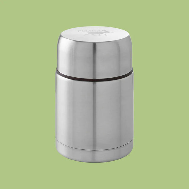 Pulito Mattermos 750ml Sølv i rustfritt stål, sett fra siden med Pulito-logo på lokket Suztain.no