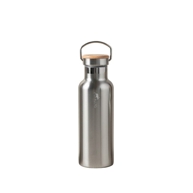 Pulito Termo Drikkeflaske 500 ml sølv i rustfritt stål med trelokk og bærehåndtak, sett forfra Suztain.no
