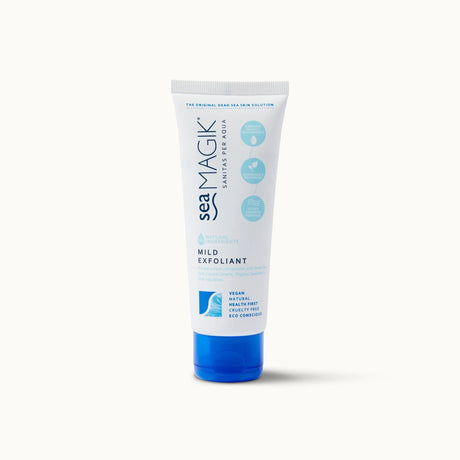 Sea Magik Mild Exfoliant 75ml i hvit og blå plast, sett forfra med produktinformasjon synlig